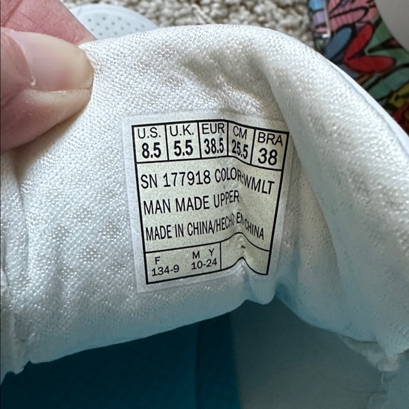 Skechers J Crown Uno Ravaged Love White Sneakers with Colorful Heart Accents 8.5 - Picture 9 of 10